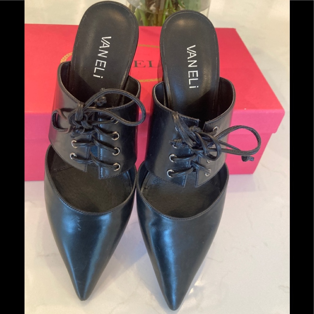 Black slides shoes